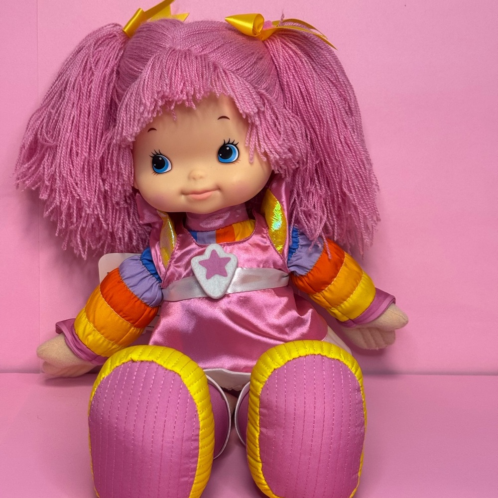 16" Hallmark Tickled Pink Rainbow Brite Retro style Doll Soft Plush 2017 NEW - Picture 3 of 11